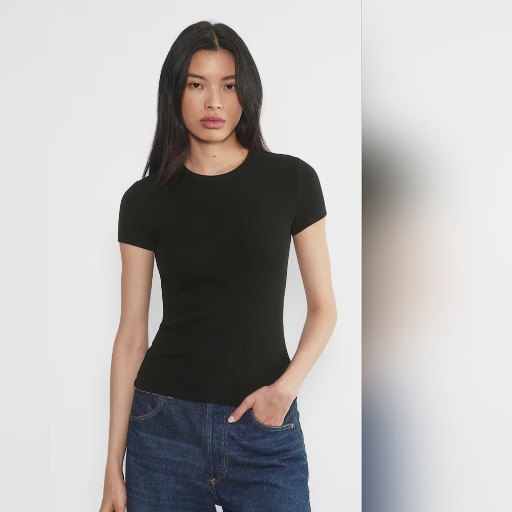 Ribbed Black T Shirt
